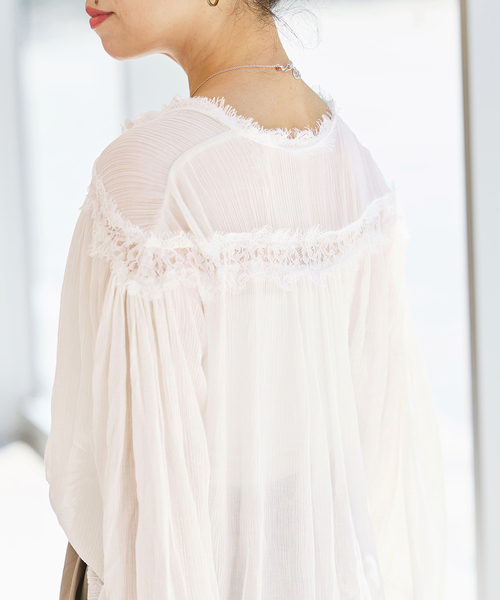 IENA LA BOUCLE(イエナラブークル)の「IENA LA BOUCLE 楊柳レースブラウス(シャツ/ブラウス・レディース・ホワイト/ブラック系その他・FREE)」の3枚目の写真