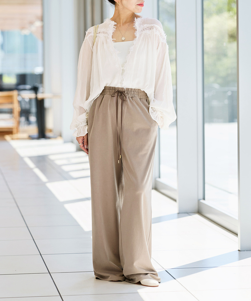 IENA LA BOUCLE(イエナラブークル)の「IENA LA BOUCLE 楊柳レースブラウス(シャツ/ブラウス・レディース・ホワイト/ブラック系その他・FREE)」の4枚目の写真