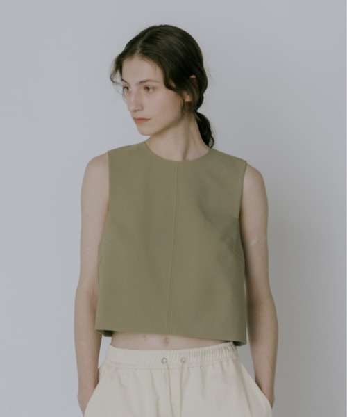 lit（リット）の「Cropped Sleeveless Tops（シャツ/ブラウス・レディース・ベージュ/ブラック・FREE）」の3枚目の写真