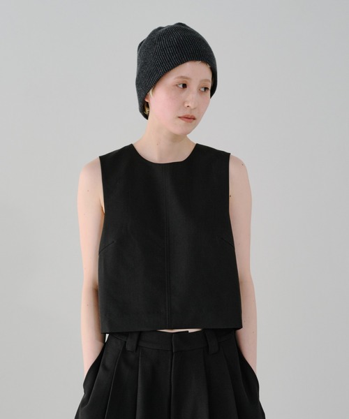 lit（リット）の「Cropped Sleeveless Tops（シャツ/ブラウス・レディース・ベージュ/ブラック・FREE）」の18枚目の写真