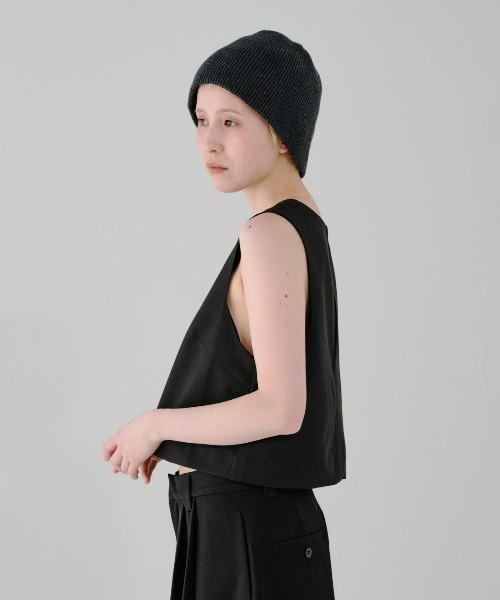 lit（リット）の「Cropped Sleeveless Tops（シャツ/ブラウス・レディース・ベージュ/ブラック・FREE）」の19枚目の写真