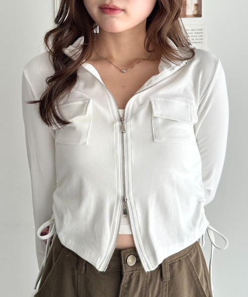CLEA（クレア）の「サイドドロストダブルジップポケットトップス（Tシャツ/カットソー・レディース・チャコールグレー/グレー/ベージュ/ホワイト/ブラック・FREE）」の2枚目の写真