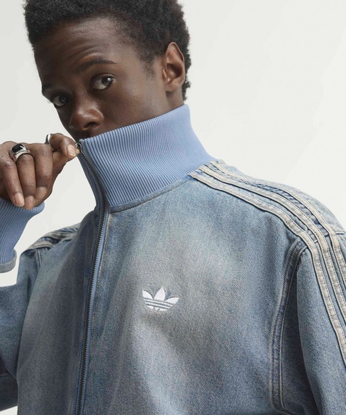 adidas(アディダス)の「adidas/アディダス ファイヤーバード アディカラー デニム トラックトップ ハイネック トレフォイル デニムジャケット メンズ 2026年秋冬 秋服(デニムジャケット・レディース・ライトブルー・S/M/L/XL)」の9枚目の写真