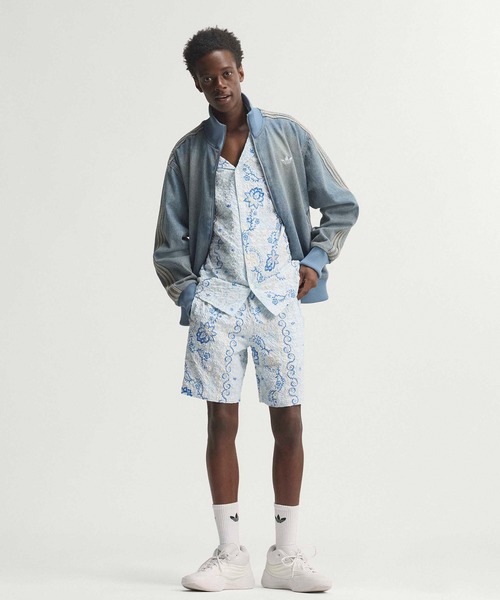 adidas(アディダス)の「adidas/アディダス ファイヤーバード アディカラー デニム トラックトップ ハイネック トレフォイル デニムジャケット メンズ 2026年秋冬 秋服(デニムジャケット・レディース・ライトブルー・S/M/L/XL)」の10枚目の写真