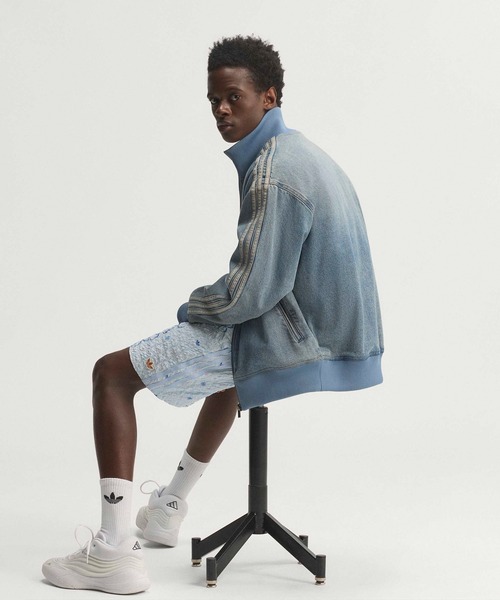 adidas(アディダス)の「adidas/アディダス ファイヤーバード アディカラー デニム トラックトップ ハイネック トレフォイル デニムジャケット メンズ 2026年秋冬 秋服(デニムジャケット・レディース・ライトブルー・S/M/L/XL)」の11枚目の写真
