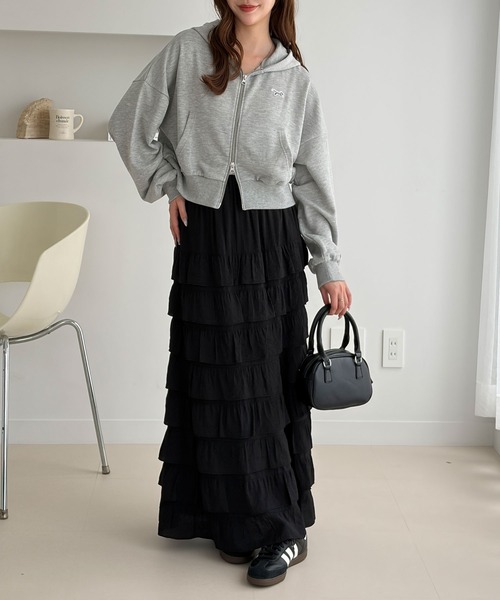 GeeRA(ジーラ)の「フリルティアードスカート(スカート・レディース・アイボリー/ブラック・X-LARGE/LARGE/MEDIUM)」の12枚目の写真