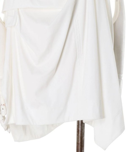 UN3D.(アンスリード)の「【UN3D./アンスリード】TUCK DRAPE SLEEVELESS TOP/タックドレープスリーブトップス(Tシャツ/カットソー・レディース・ホワイト/ブラック・FREE)」の8枚目の写真