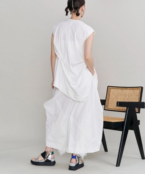 UN3D.(アンスリード)の「【UN3D./アンスリード】TUCK DRAPE SLEEVELESS TOP/タックドレープスリーブトップス(Tシャツ/カットソー・レディース・ホワイト/ブラック・FREE)」の15枚目の写真