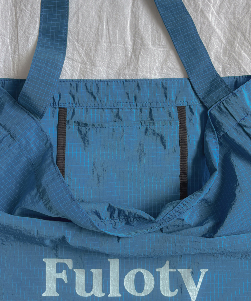 FULOTY（フロティ）の「Check nylon eco bag blue（エコバッグ/サブバッグ・レディース・その他・FREE）」の7枚目の写真