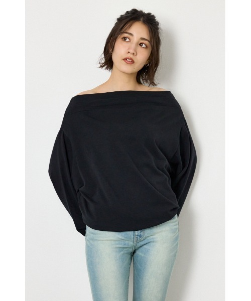 RODEO CROWNS WIDE BOWL(ロデオクラウンズワイドボウル)の「タックデザインオフショルL/Sトップス(Tシャツ/カットソー・レディース・オフホワイト/グレー×ホワイト/ライトピンク/ブラック・FREE)」の3枚目の写真