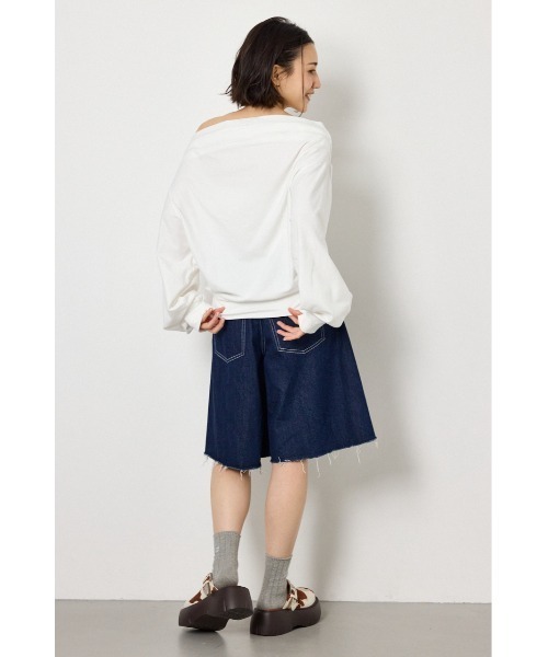 RODEO CROWNS WIDE BOWL(ロデオクラウンズワイドボウル)の「タックデザインオフショルL/Sトップス(Tシャツ/カットソー・レディース・オフホワイト/グレー×ホワイト/ライトピンク/ブラック・FREE)」の9枚目の写真