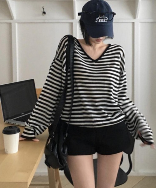 semplice（センプリチェ）の「ニットセーター（ニット/セーター・レディース・ブラック/グレー・F）」の4枚目の写真