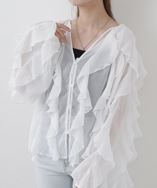 crossi(クロッシー)の「大人フェミニンフリルジップアップジャケット(シャツ/ブラウス・レディース・ホワイト/ブラック・FREE)」の2枚目の写真