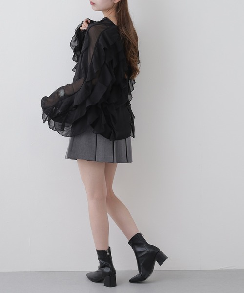 crossi(クロッシー)の「大人フェミニンフリルジップアップジャケット(シャツ/ブラウス・レディース・ホワイト/ブラック・FREE)」の13枚目の写真