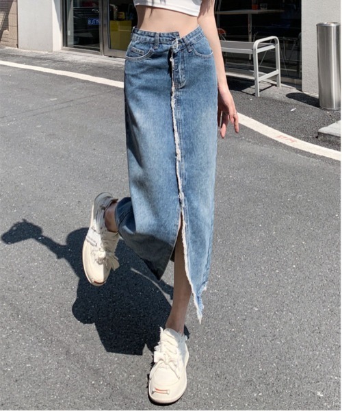 &soiree(アンドソワレ)の「アシンメトリー切り替えデニムスカート(デニムスカート・レディース・ブルー・X-LARGE/LARGE/MEDIUM/SMALL)」の3枚目の写真