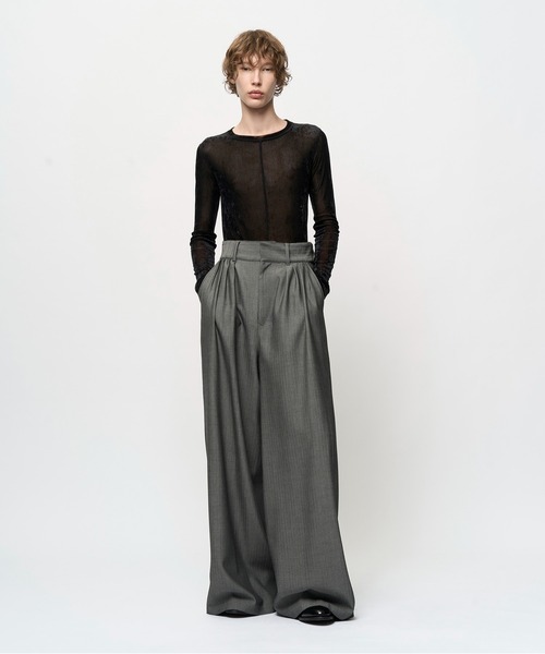 Juha(ユハ)の「SHEER VELOUR SKIN TOP(Tシャツ/カットソー・メンズ・ベージュ/ブラック・3/4)」の6枚目の写真