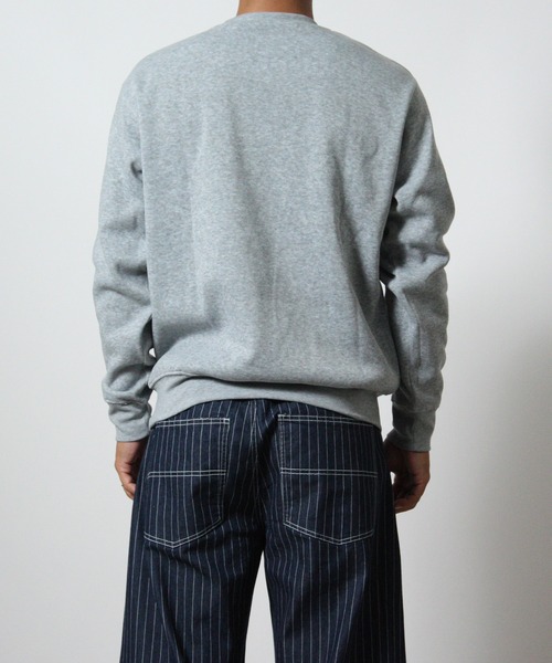 NYLAUS(ナイラス)の「【Nylaus】裏起毛 アメカジ ロゴプリント トレーナー スウェット 長袖(スウェット・メンズ・チャコール/杢グレー/ネイビー/オートミール/グレイッシュベージュ/ブラック・LL/L/M)」の13枚目の写真