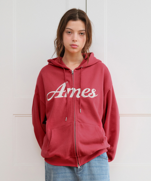 AMESWORLDWIDE(アメスワールドワイド)の「STANDARD LOGO HOODIE ZIP-UP RED(パーカー・レディース・その他・SMALL/MEDIUM)」の8枚目の写真