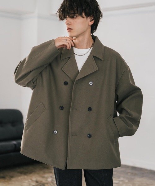 Rocky Monroe(ロッキーモンロー)の「T/M オーバーサイズダブルブレストショート丈Pコート/テックメルトン短丈ジャケット(ピーコート・メンズ・ブラウン/ブラック/ネイビー/グレイッシュベージュ/チャコール・M/L/XL)」の4枚目の写真