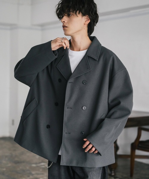 Rocky Monroe(ロッキーモンロー)の「T/M オーバーサイズダブルブレストショート丈Pコート/テックメルトン短丈ジャケット(ピーコート・メンズ・ブラウン/ブラック/ネイビー/グレイッシュベージュ/チャコール・M/L/XL)」の2枚目の写真
