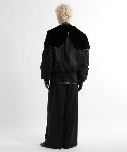 HARE(ハレ)の「エアサーマルコンパクトフードブルゾン(HARE)(ブルゾン・メンズ・ネイビー/グリーン/ブラック・SMALL/MEDIUM)」の4枚目の写真
