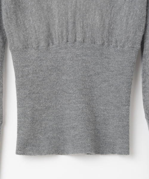 MILLO WOMEN（ミロウーマン）の「シアーディープVネックニット[グレー]（ニット/セーター・レディース・その他・ONE SIZE）」の7枚目の写真