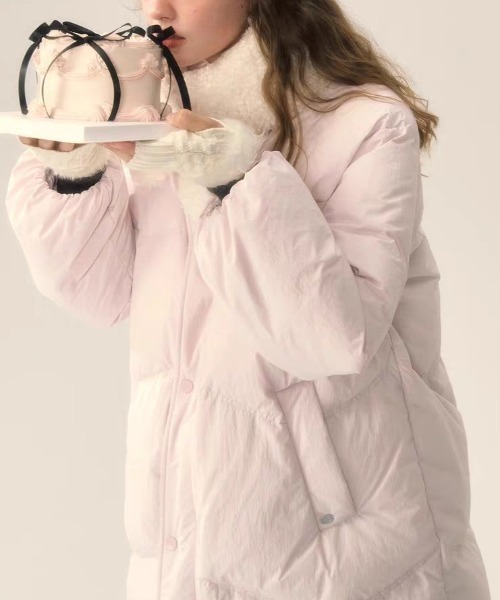 LUCPY(ラクピー)の「ファーマフラー付き中綿ロングコート(その他アウター・レディース・ピンク・SMALL/MEDIUM/LARGE/X-LARGE)」の4枚目の写真