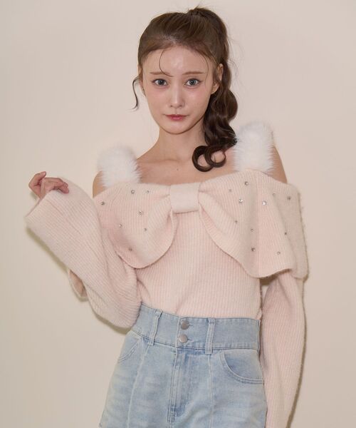 MAJESTIC LEGON(マジェスティックレゴン)の「フェイクファーショルダーリボンニット(ニット/セーター・レディース・ブラック/ライトグレー/ピンク/アイボリー・MEDIUM)」の18枚目の写真