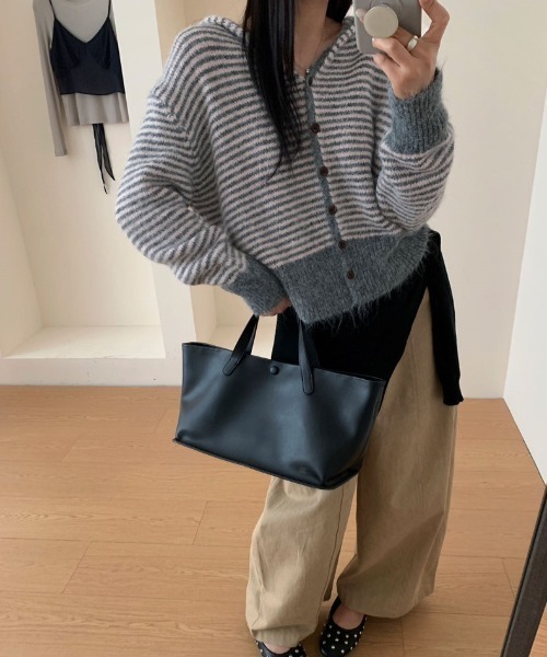 FLINEA(フリネア)の「フード付きシングルブレストカーディガン(ニット/セーター・レディース・ネイビー/グリーン/グレー/レッド・FREE)」の5枚目の写真