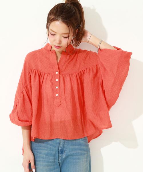 Another Edition（アナザーエディション）の「KiiRAジョーゼットシャツ/KiiRA GATHRED SHT◆（シャツ/ブラウス・レディース・ホワイト/レッド/ベージュ・FREE）」の3枚目の写真