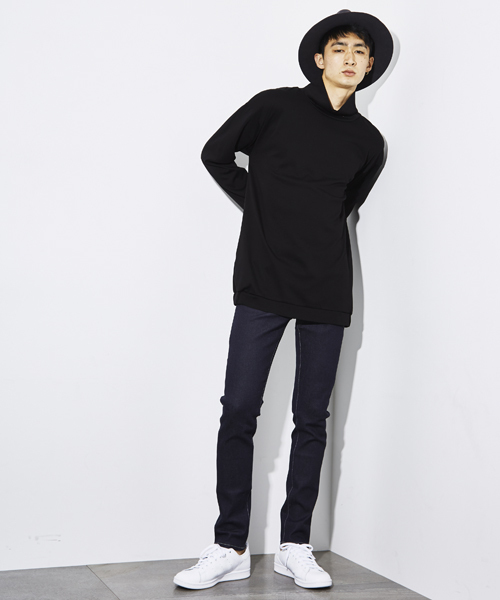 STUDIOUS(ステュディオス)の「ビッグシルエットオフタートル(Tシャツ/カットソー・メンズ・ブラック/ベージュ・3/1/2)」の8枚目の写真