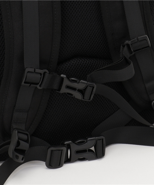 BEN DAVIS ORIGINALS（ベンデイビスオリジナルス）の「BEN DAVIS ROLL-TOP DAYPACK ベンデイビス　リュック（バックパック/リュック・メンズ・ネイビー/ブラック・FREE）」の5枚目の写真