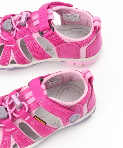 KEEN（キーン）の「SEACAMP II CNX / シーキャンプ ツー シーエヌエックス / キッズ サンダル（サンダル・キッズ・ピンク・18.5cm/22.5cm/18cm/20cm/22cm/17cm/19.5cm/16cm/21cm/15cm/23.5cm）」の7枚目の写真