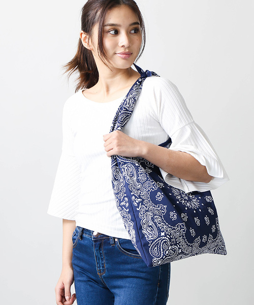 WEGO（ウィゴー）の「WEGO/ペイズリートートバッグ（トートバッグ・レディース・ネイビー/レッド/ホワイト/ブラック/サックスブルー/イエロー/オレンジ/パープル/グリーン/ライトピンク・FREE）」の5枚目の写真