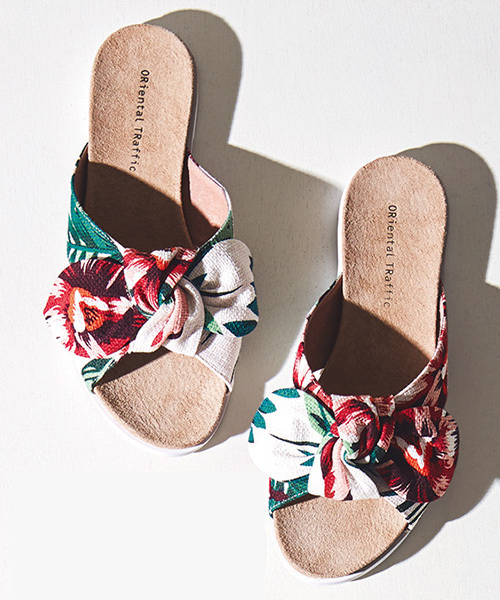 ORiental TRaffic（オリエンタルトラフィック）の「春夏新作★リボンサンダル★7215（サンダル・レディース・ガンメタ/ブラック/レインボー・LL/S/L/M）」の2枚目の写真