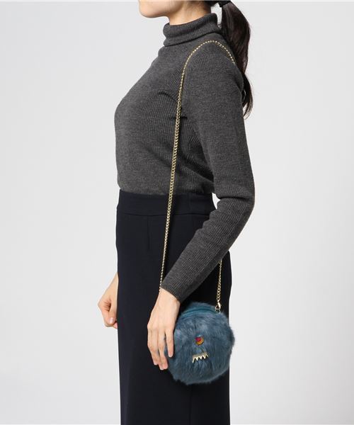 ACCOMMODE(アコモデ)の「モンスターファーポシェット(ショルダーバッグ・レディース・アイボリー/ブラック/グレー/ベージュ/グリーン/ライトグリーン/レッド/ピンク/ブルー/コーラルピンク・FREE)」の9枚目の写真