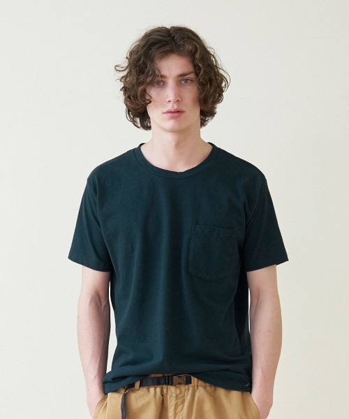 A.TAKA(アタカ)の「POCKET TEE(Tシャツ/カットソー・メンズ・チャコール/ホワイト/グリーン・2/3/1/4)」の3枚目の写真