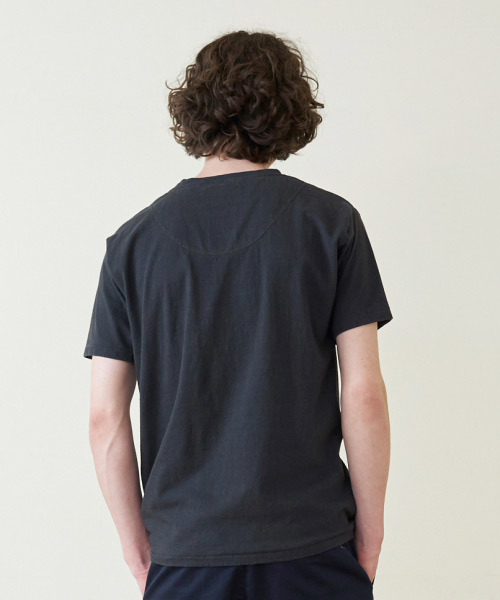 A.TAKA(アタカ)の「POCKET TEE(Tシャツ/カットソー・メンズ・チャコール/ホワイト/グリーン・2/3/1/4)」の6枚目の写真