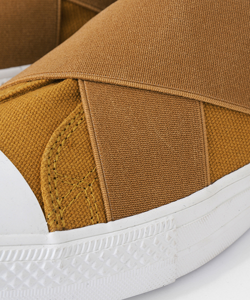 ZUCCa（ズッカ）の「LOWベルトスニーカー（スニーカー・レディース・マスタード/ホワイト/ブラック・SMALL/LARGE/MEDIUM）」の9枚目の写真