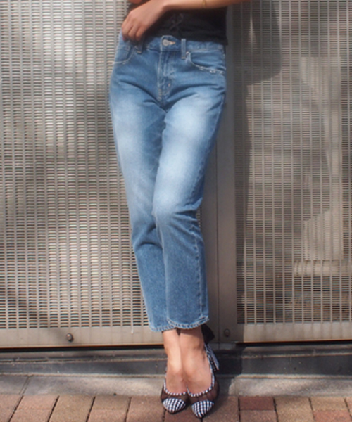 dazzlin(ダズリン)の「ORIGINAL BOYS DENIM(デニムパンツ・レディース・ライトブルー/ブルー・23inch/25inch/24inch/26inch)」の2枚目の写真