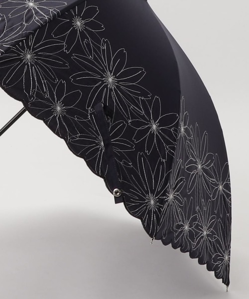 Because ビコーズ の Web限定商品 晴雨兼用 マーガレット刺繍日傘 長傘 Wear