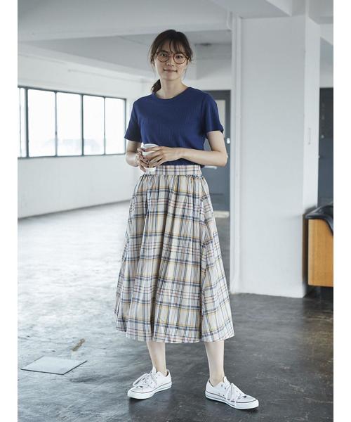 AMERICAN HOLIC(アメリカンホリック)の「・針抜きリブクルーネックTシャツ(Tシャツ/カットソー・レディース・オフホワイト/テラコッタ/ブラック/イエロー/ネイビー/杢グレー・L/M)」の16枚目の写真