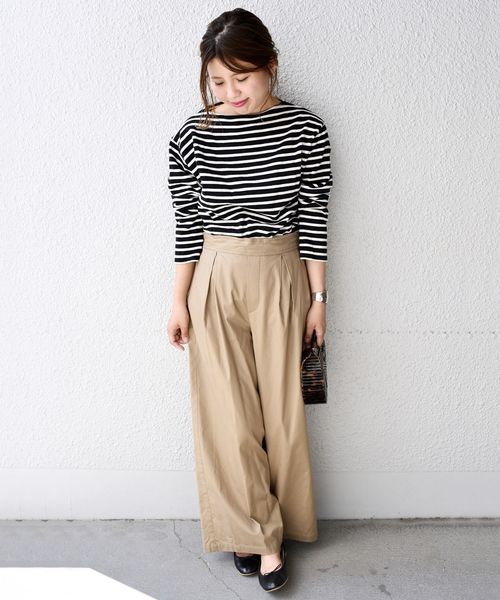 liflattie ships(リフラティ シップス)の「liflattie ships:ツイルコットンタックワイドパンツ◇(その他パンツ・レディース・ベージュ/ネイビー・SMALL/MEDIUM)」の4枚目の写真