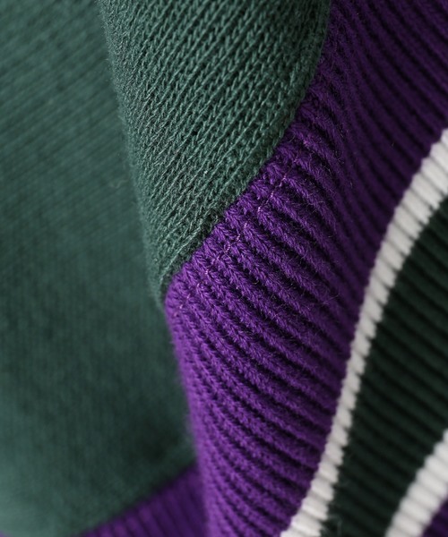 Champion（チャンピオン）の「Champion reverseweave c/n sweat（スウェット・メンズ・ブラック/グリーン・MEDIUM/LARGE）」の14枚目の写真