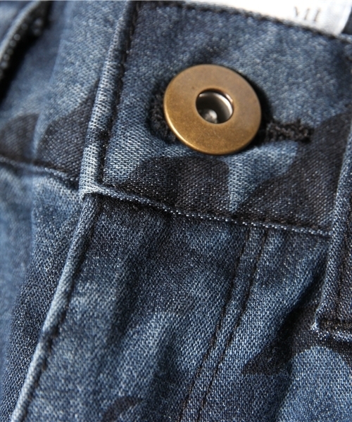 actuel（アクチュエル）の「【flow&lynx】迷彩スキニーパンツ（その他パンツ・レディース・ブラック/ネイビー・SMALL/MEDIUM）」の10枚目の写真