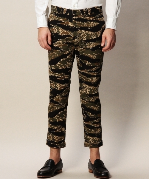 BEAUTY&YOUTH UNITED ARROWS（ビューティーアンドユースユナイテッドアローズ）の「BY ∴ ストレッチ/カモ ノープリーツ アンクル パンツ（チノパンツ・メンズ・その他1/その他2・LARGE/SMALL/X-LARGE/MEDIUM）」の15枚目の写真