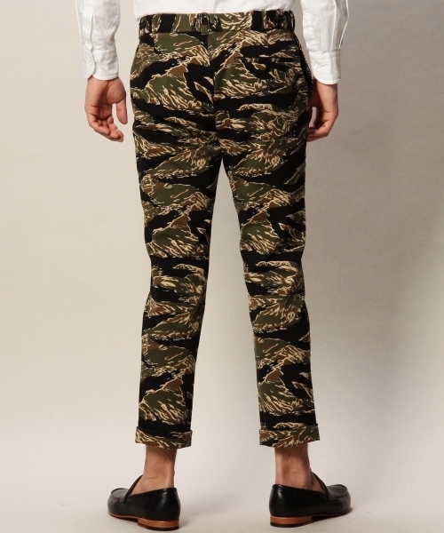 BEAUTY&YOUTH UNITED ARROWS（ビューティーアンドユースユナイテッドアローズ）の「BY ∴ ストレッチ/カモ ノープリーツ アンクル パンツ（チノパンツ・メンズ・その他1/その他2・LARGE/SMALL/X-LARGE/MEDIUM）」の13枚目の写真
