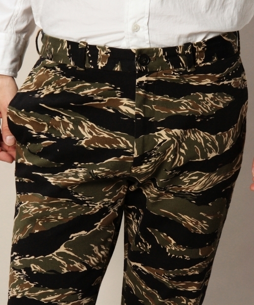 BEAUTY&YOUTH UNITED ARROWS（ビューティーアンドユースユナイテッドアローズ）の「BY ∴ ストレッチ/カモ ノープリーツ アンクル パンツ（チノパンツ・メンズ・その他1/その他2・LARGE/SMALL/X-LARGE/MEDIUM）」の17枚目の写真