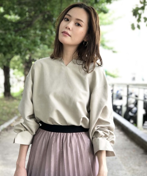 PICCIN(ピッチン)の「ピーチスキン2wayスリーブブラウス(Tシャツ/カットソー・レディース・グリーン/アイボリー/ラベンダー・MEDIUM)」の1枚目の写真