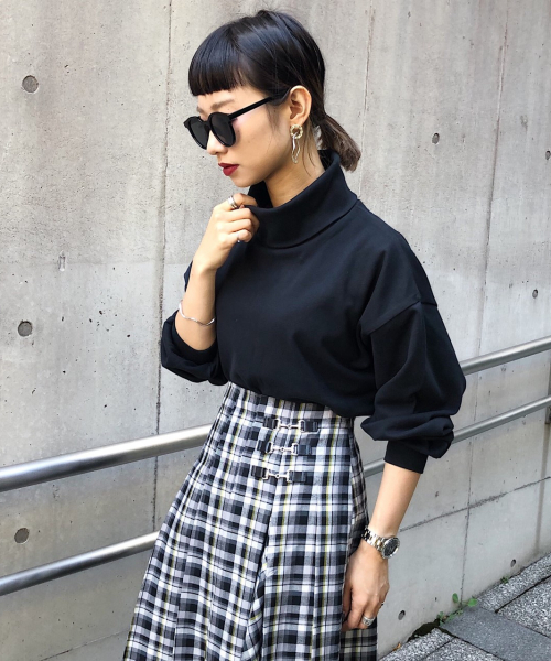 PAGEBOY(ページボーイ)の「スムースタートルプルオーバー(Tシャツ/カットソー・レディース・ブラック/モカ/ライトベージュ・FREE)」の10枚目の写真